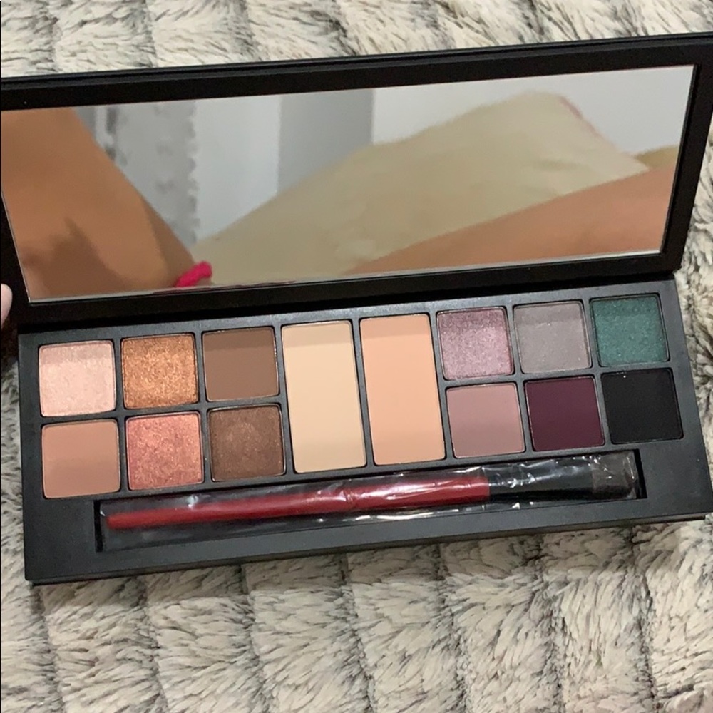 Brand new Smashbox “The Love Edit” palette